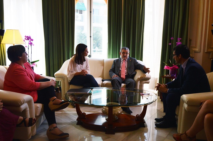 La Consejería de Educación y el Ayuntamiento priorizan la realización del nuevo colegio en Valverde