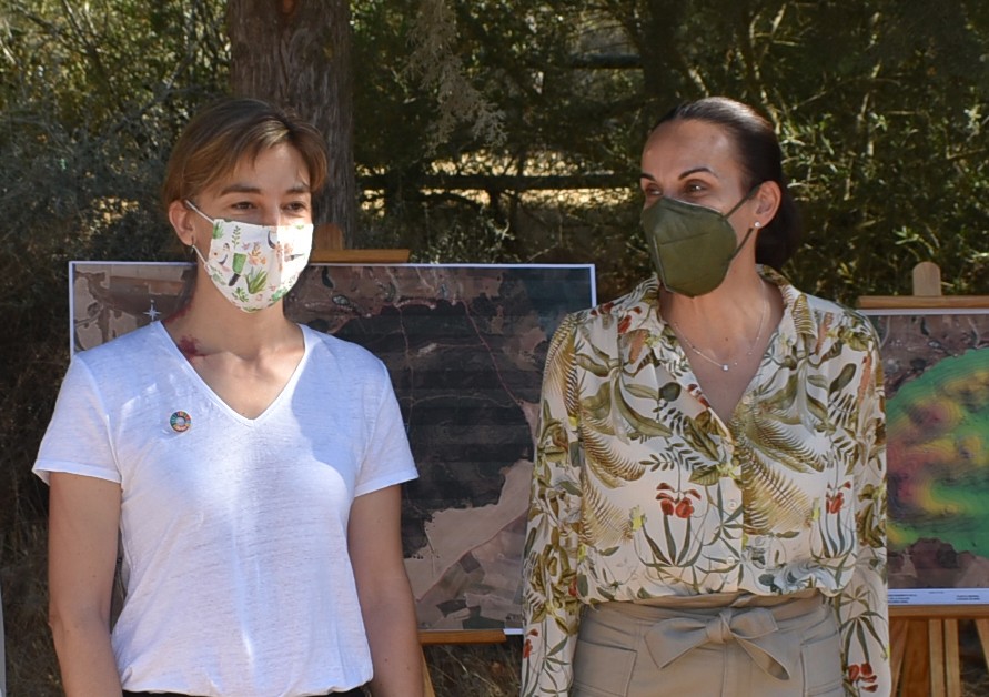 Eva María Masías, y Mariana Boadella,