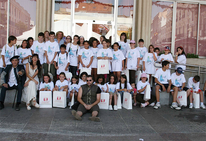 Los niños participantes en la gimkana histórica