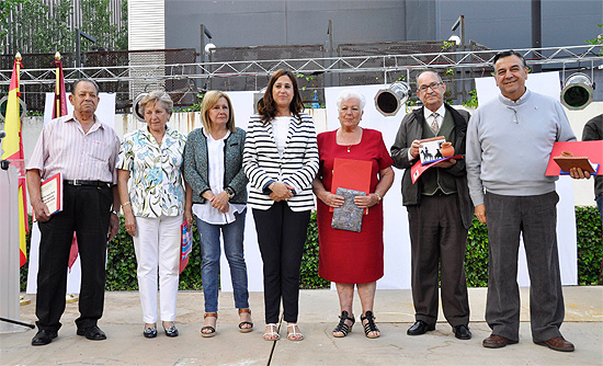 homenaje mayores