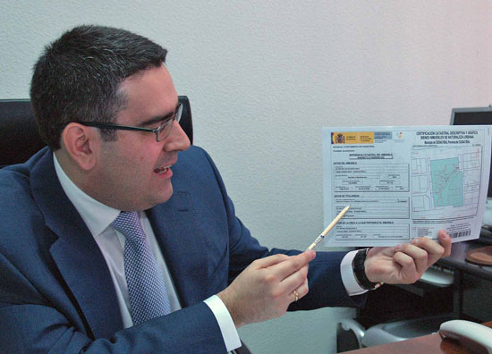 El Concejal de Hacienda demuestra con una certificación del Catastro que el Hospital General es propiedad de la Seguridad Social