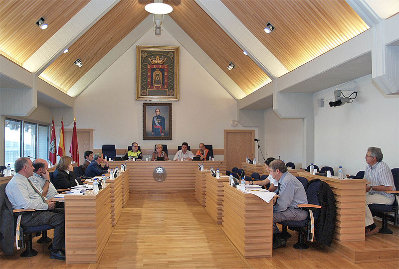 El equipo de Gobierno acepta alguna de las enmiendas presentadas a la Ordenanza de Movilidad y adaptar el texto de otras