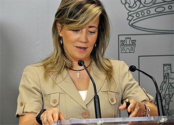 Lola Merino en rueda de prensa