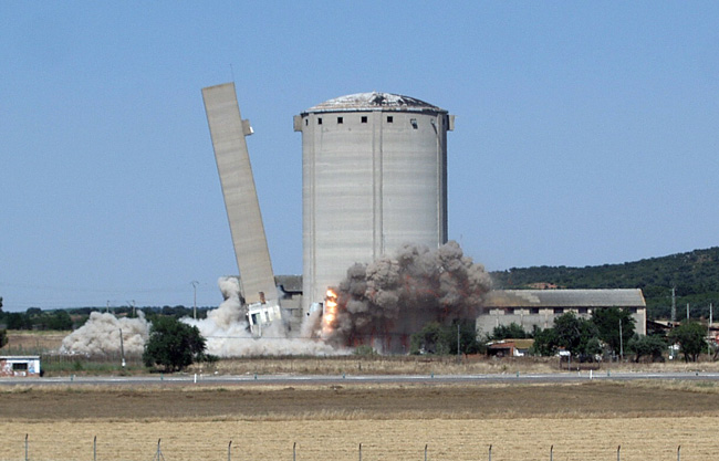 Galería de fotos de la voladura de la Azucarera de Ciudad Real